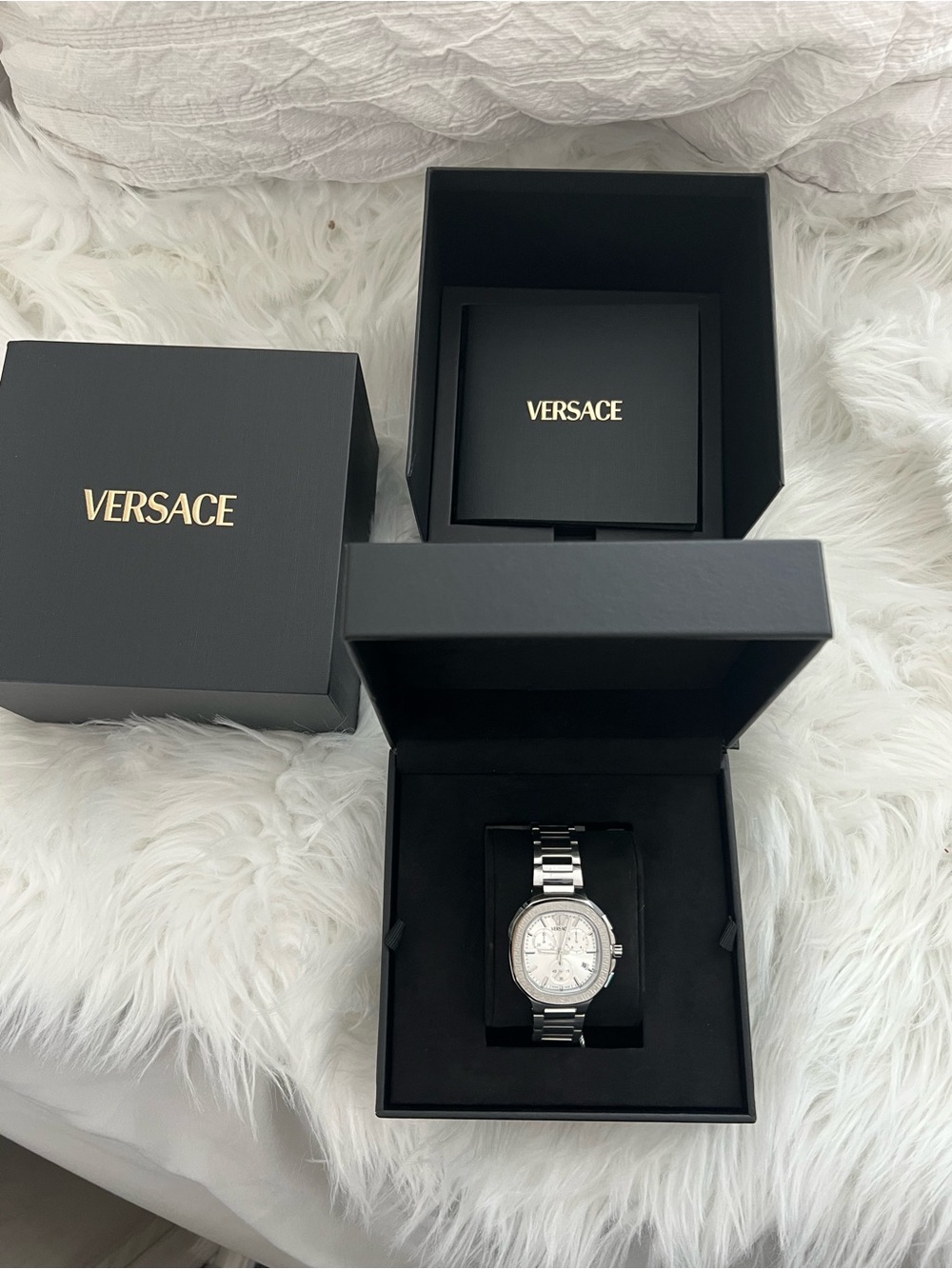 BRAND NEW, FULL INCLUSION Versace women’s v-lady chrono square 40-mm watch